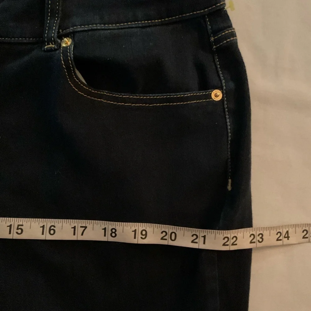 Michael Kors Dark Wash Skinny Jeans Gold Buttons Stretch